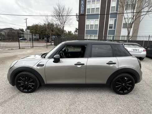 Used 2018 MINI Cooper S image 11