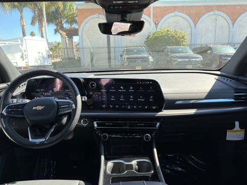 New 2026 Chevrolet Traverse LT w/ Driver Confidence Package image 21