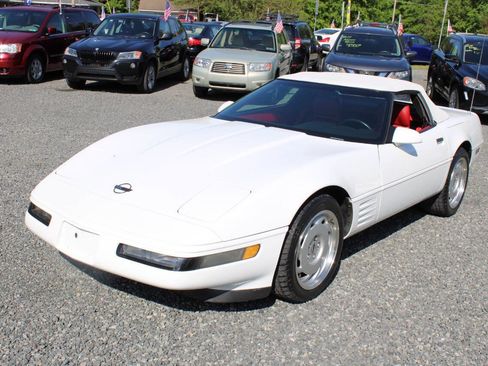 Used 1992 Chevrolet Corvette Convertible RWD image 11