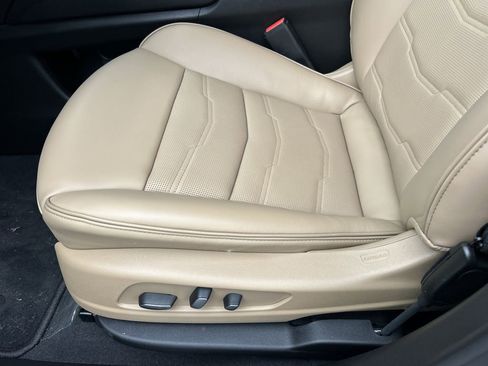 New 2025 Cadillac XT6 Premium Luxury w/ Platinum Package image 21