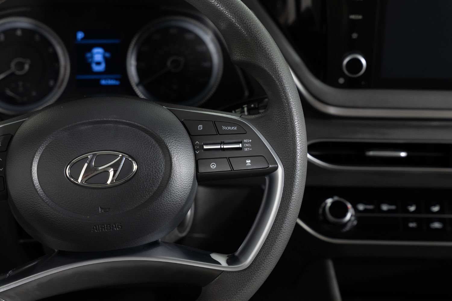 Used 2023 Hyundai Sonata SE w/ Preferred Accessory Package FWD image 29