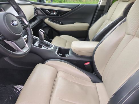 Used 2022 Subaru Outback Limited AWD/4WD image 16
