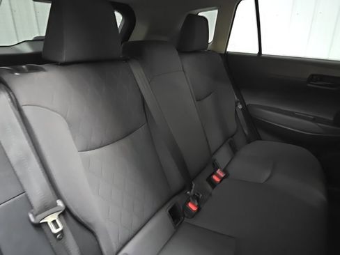 Used 2023 Toyota Corolla Cross LE w/ Moonroof Package AWD/4WD image 17