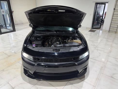 Used 2019 Dodge Charger R/T w/ Plus Group RWD image 4