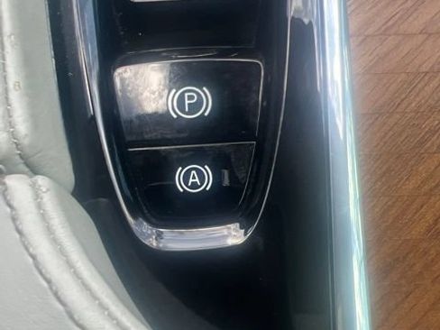 Used 2020 Volvo XC90 T6 Inscription w/ Protection Package Premier AWD/4WD image 16