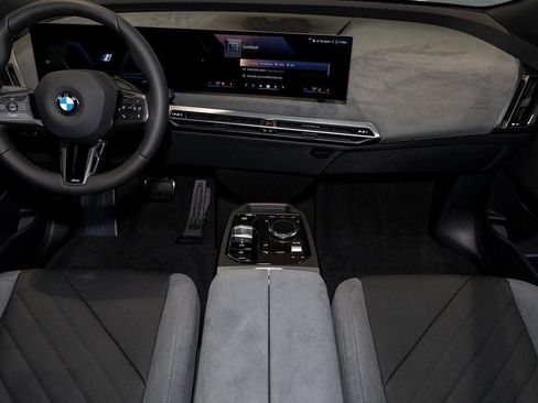 Used 2026 BMW iX xDrive60 w/ M Sport Package AWD/4WD image 38