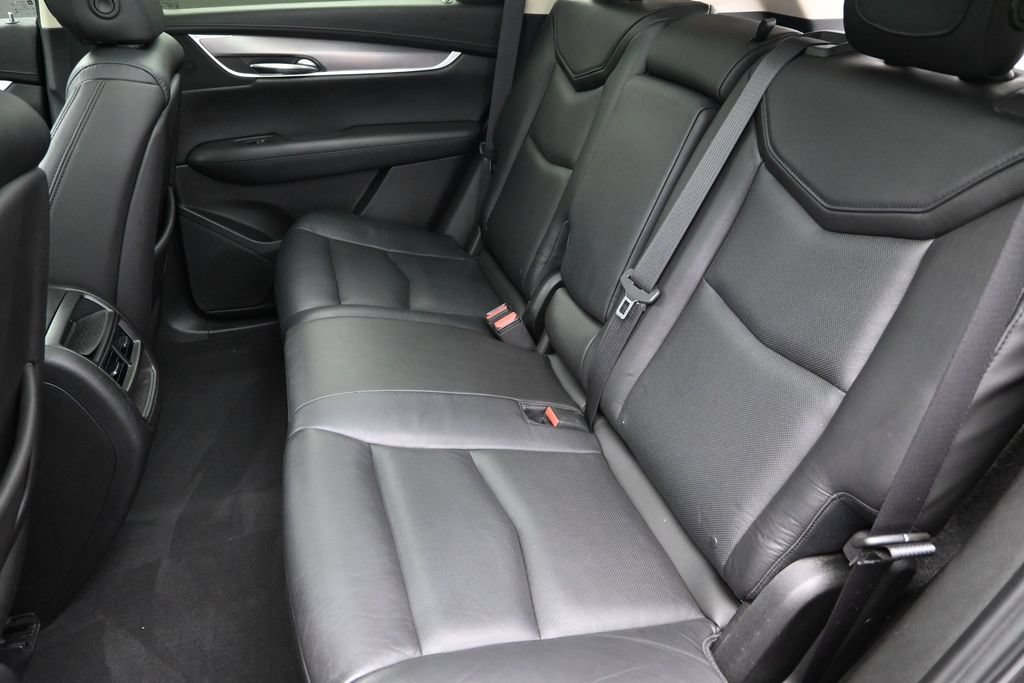 Used 2017 Cadillac XT5 Luxury w/ Driver Awareness Package FWD image 22