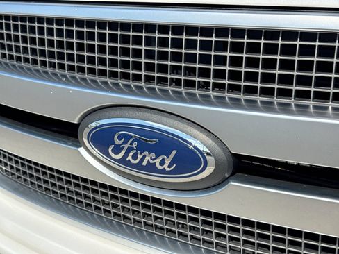 Used 2019 Ford F150 Platinum w/ FX4 Off-Road Package AWD/4WD image 14