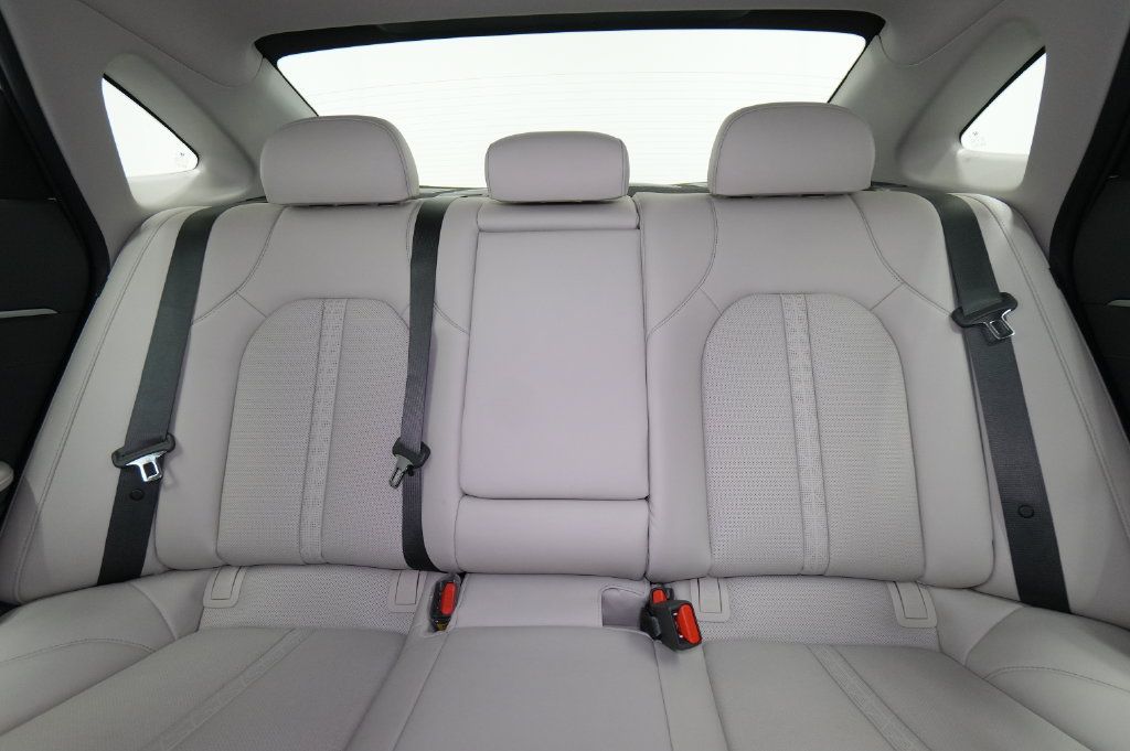 Used 2025 Hyundai Sonata Limited FWD image 19