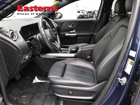 Used 2023 Mercedes-Benz GLA 250 4MATIC w/ Premium Package image 13