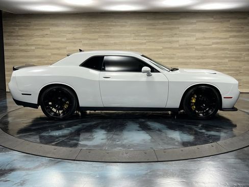 Used 2021 Dodge Challenger R/T Scat Pack w/ Dynamics Package image 15