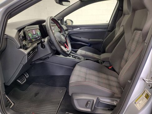 Certified 2022 Volkswagen GTI SE image 22