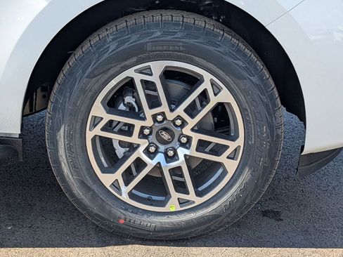 New 2026 Ford Expedition Active image 18