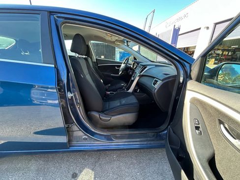 Used 2016 Hyundai Elantra GT image 13