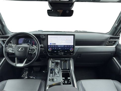 Used 2024 Lexus GX 550 image 17