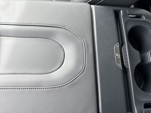 New 2026 Ford Expedition Active image 33