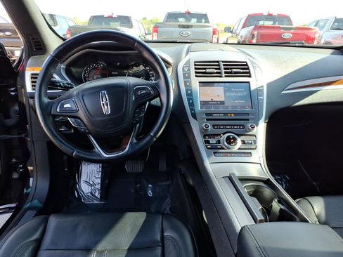 Used 2020 Lincoln MKZ Reserve w/ Monochromatic Package FWD image 14