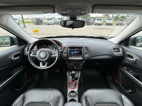 Used 2020 Jeep Compass Trailhawk w/ Safety & Security Group AWD/4WD image 13