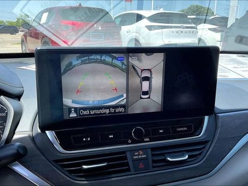 Used 2023 Nissan Altima 2.5 SL AWD/4WD image 19