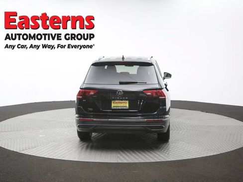 Used 2024 Volkswagen Tiguan SE FWD image 34