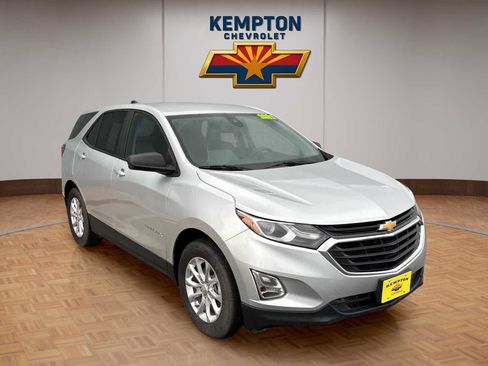 Used 2021 Chevrolet Equinox LS w/ LS Convenience Package image 8
