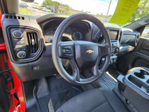 Used 2019 Chevrolet Silverado 1500 Custom w/ Custom Value Package AWD/4WD image 36
