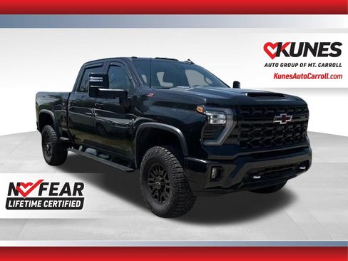 Used 2024 Chevrolet Silverado 2500 ZR2 w/ Technology Package AWD/4WD image 1