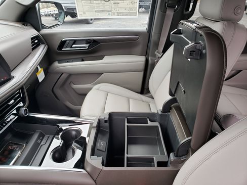 New 2026 Chevrolet Tahoe LT w/ Comfort Package image 29