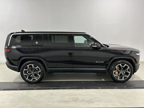 Used 2024 Rivian R1S Adventure AWD/4WD image 6