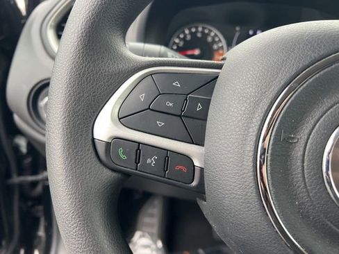 Used 2023 Jeep Renegade Latitude image 14