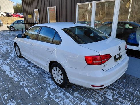 Used 2015 Volkswagen Jetta S image 8