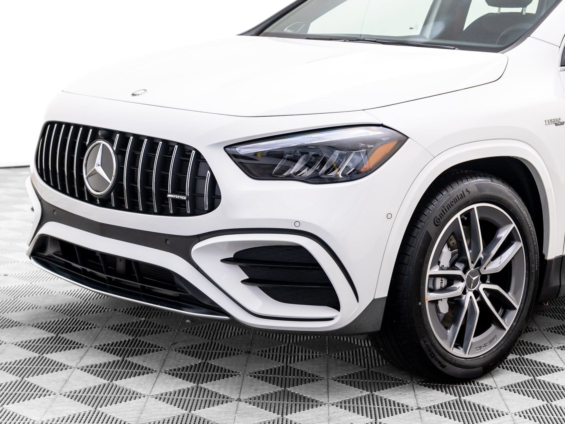 New 2026 Mercedes-Benz GLA 35 AMG 4MATIC image 36
