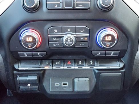 Used 2020 Chevrolet Silverado 1500 LT w/ Texas Edition image 15