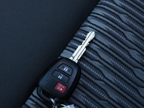 Used 2019 Toyota Tundra SR5 image 34