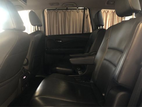 Used 2017 Honda Pilot Elite image 10
