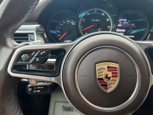 Used 2017 Porsche Macan Turbo AWD/4WD image 39