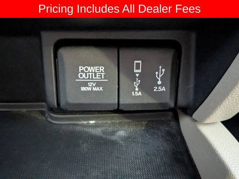 Used 2018 Honda Pilot Touring image 25
