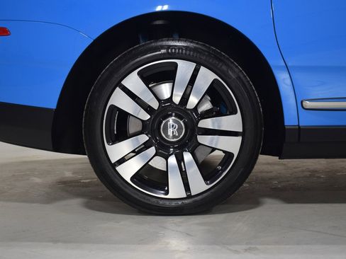 Certified 2022 Rolls-Royce Cullinan w/ Dynamic Package image 14