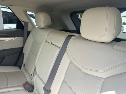 Used 2021 Cadillac XT5 Premium Luxury w/ LPO, Premium Carpet Package image 26