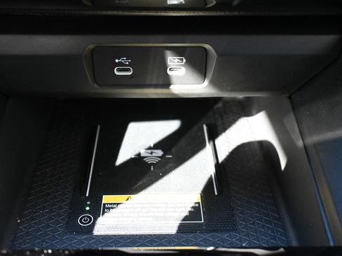 Used 2023 Honda Accord Touring image 18