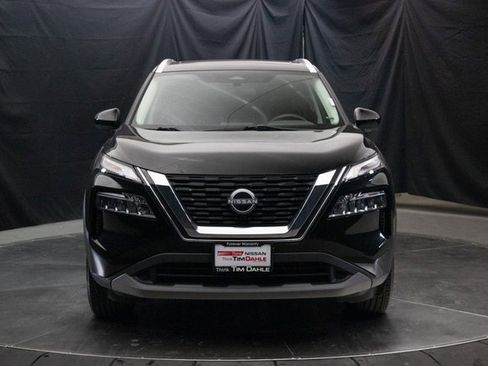 Used 2023 Nissan Rogue SV w/ SV Premium B Package image 4