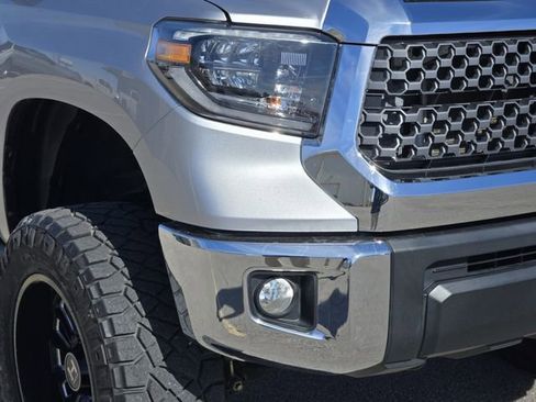 Used 2020 Toyota Tundra SR5 w/ SR5 Upgrade Package image 9