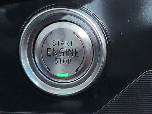 Used 2022 Chevrolet Corvette Stingray Premium Cpe w/ Z51 Performance Package image 14