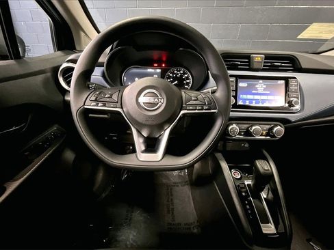 Certified 2025 Nissan Versa SV w/ Trunk Package image 4