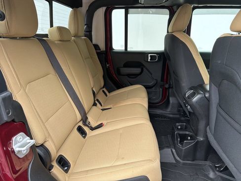 Used 2021 Jeep Gladiator Sport AWD/4WD image 23