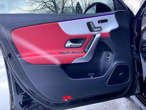 Used 2021 Mercedes-Benz A 35 AMG 4MATIC image 22