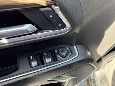 Certified 2025 Chevrolet Silverado 2500 LT w/ Z71 Chrome Sport Edition image 33