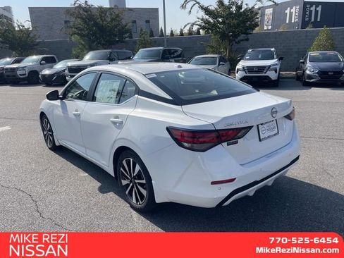 New 2025 Nissan Sentra SV w/ SV Premium Package image 4