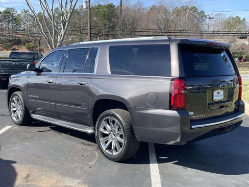 Used 2018 Chevrolet Suburban Premier image 7