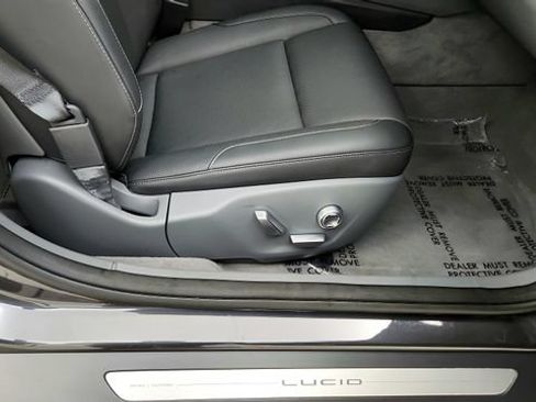 Used 2024 Lucid Air Touring AWD/4WD image 38